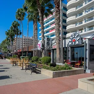 https://alberts-apartments.larnacahotels.org